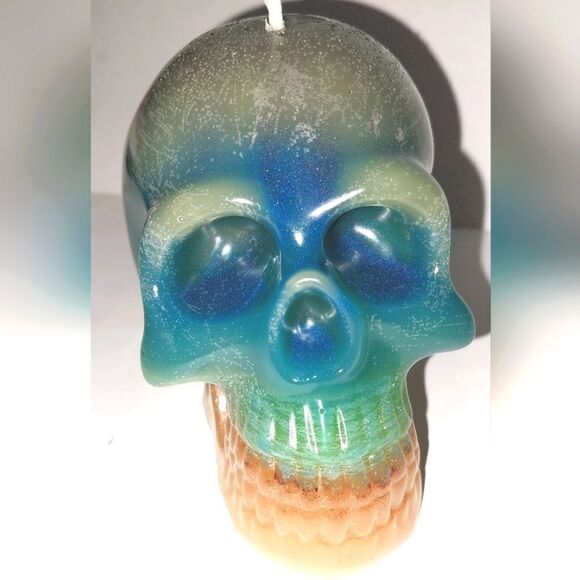 Hand crafted limited edition from our Raging skull candle collection - Picture 6 of 6